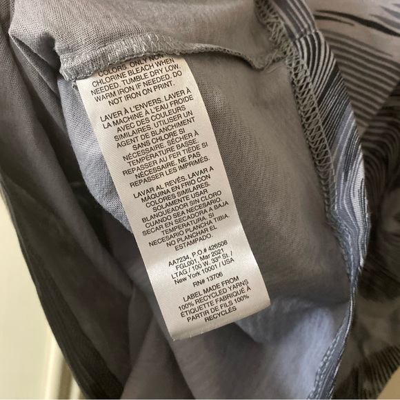 Adidas Camo Allover Print Tee Gray Black White Boys Size XL 18/20 - Picture 7 of 7